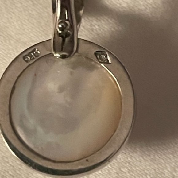 Fresh Water White Mabe Pearl Enchancer Pendant - Picture 7 of 8